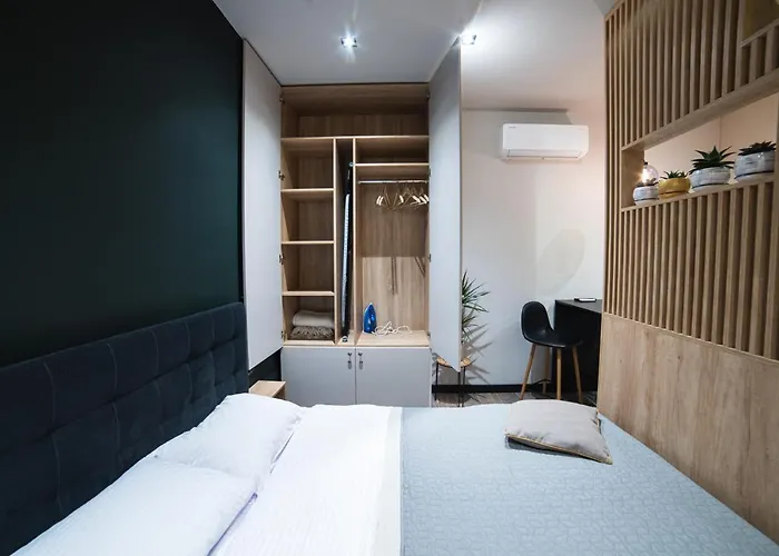 Luxury Petofi