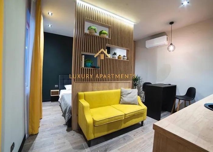 Luxury Petofi * Oujhorod